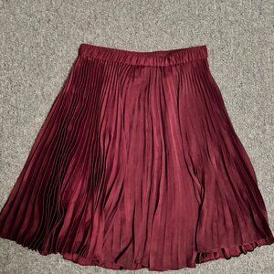 Club Monaco Accordion Skirt